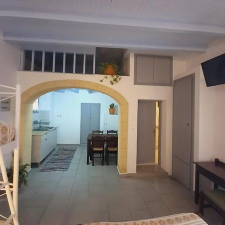 Mitáta Abramis Studios المظهر الخارجي الصورة